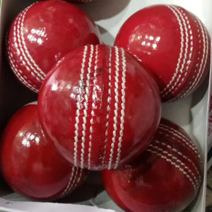 ลูกคริกเก็ตแบบแข็งทำจากหนังคุณภาพสูงจากปากีสถาน - Product Image 1
