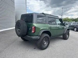 Ford Bronco 2024 en parfait état - Product Image 2