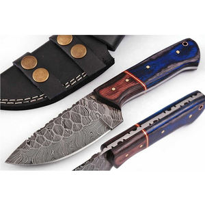 Couteau de camping d'extérieur de haute qualité en gros, lame en damas, couteau de chasse avec étui en cuir, disponible dans toutes les couleurs - Product Image 1