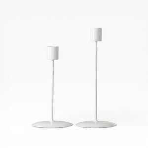 Bougeoir en métal blanc sculptural avec une forme moderne arrondie pour une décoration intérieure minimaliste unique - Product Image 3