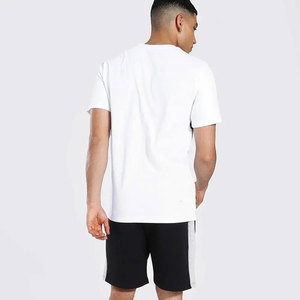Ensemble t-shirt à col rond rayé blanc pour homme avec short noir, vêtements décontractés d'été, 100% coton tricoté respirant, coupe classique - Product Image 2