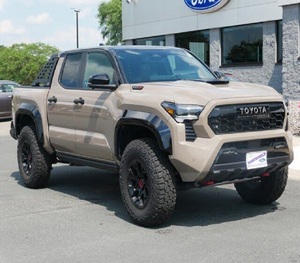 Meilleure Offre Toyota Tacoma TRD Sport Double Cabine 4WD d'Occasion de 2025 - Product Image 1