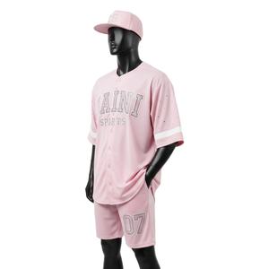 Conjunto de béisbol para hombre, de alta calidad, tejido de poliéster transpirable, con logotipo de diamantes de imitación personalizable. Conjunto corto para hombre. - Product Image 4