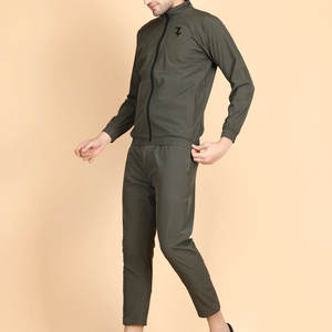 Survêtement pour homme confortable et léger, conçu pour les activités quotidiennes, style décontracté et urbain - Product Image 1