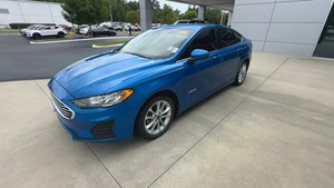 Nuevo SUV Híbrido F-for-dd Fussi-onn SE 2019 de Venta Rápida, Eficiente en Combustible, que Combina Rendimiento, Estilo y Conducción Diaria Económica - Product Image 4