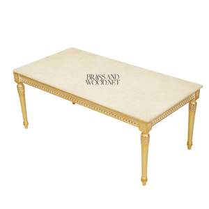 Mesa de Centro de Lujo con Tapa de Mármol, Detalles en Oro Hechos a Mano y Patas Talladas Elegantes para una Decoración Clásica de Sala de Estar - Product Image 4