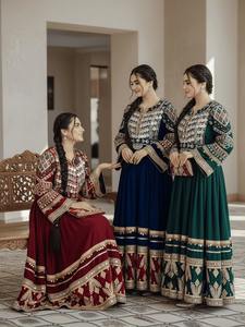 Abaya Modeste à la Mode pour Filles, Fabriquée en Tissu Chiffon, Broderie Faite Main, Style Ethnique, Manches Longues - Parfaite pour le Quotidien - Product Image 2