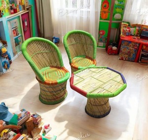 Neuankömmling Luxus umwelt freundliche Bambus Kinder stühle Set Tisch für Garden Home Hotel Außen terrasse Restaurant Cafe Park