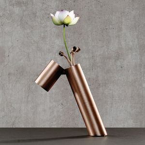 Jarrón de cerámica blanco contemporáneo con mango artístico dorado, maceta escultórica, soporte de flores decorativo moderno para sala de estar - Product Image 3