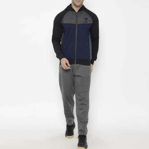 Ensemble de survêtements d'hiver respirants de luxe pour hommes, dernier modèle de service OEM fabriqué au Pakistan - Product Image 1