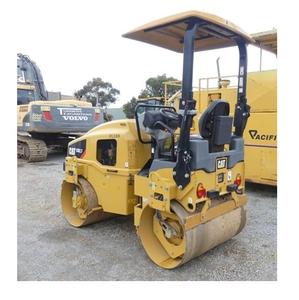 Rouleau de route utilisé de tambour de double de Caterpillar CB2.7-27HP, poids 2.7T d'opération - Product Image 3