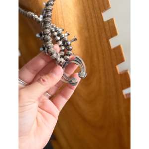 Ensemble de colliers Squash Blossom en turquoise Kingman et argent sterling, collection culturelle Lenora Garcia - Product Image 5
