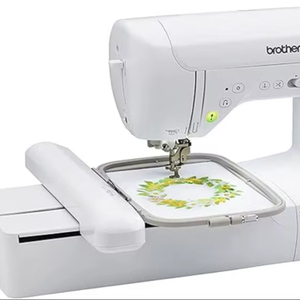 Máquina de Coser y Bordar de Calidad Magnífica, Clase de Fábrica SE1900 - Product Image 1