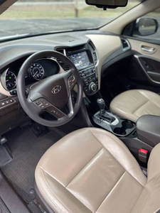 Auto Usado Económico, Hyundai Santa Fe XL SE 2019, Volante a la Izquierda - Product Image 2
