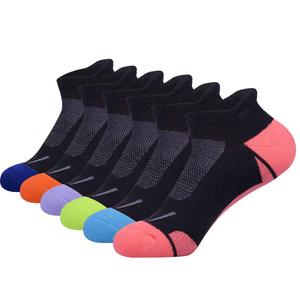 Calcetines Deportivos JOYNE para Mujer, Tobilleros, Acolchados, para Correr, Corte Bajo, Paquete de 6, Color Negro, Talla 9-11, Poliéster/Spandex - Product Image 1