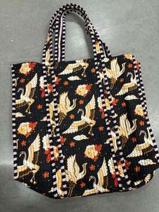 Bolso de mano acolchado de algodón hecho a mano de primera calidad para mujer, estampado de pájaros, cierre de impresión Digital, correa de hombro cómoda para ir de compras - Product Image 3