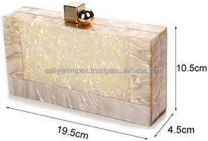 Bolso de Mano Tipo Clutch de Resina con Diseño de Arte Folclórico Europeo para Mujer, Marca AALIYAN IMPEX, Patrón de Amor para Regalos, Modelo AI-R-C-30 - Product Image 4