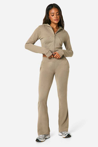 Ensemble de survêtement oversize streetwear pour femme 2025 – Hoodie court zippé intégral et pantalon de survêtement évasé avec broderie effet vieilli et délavage uni - Product Image 6