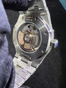 Montre en diamant pour hommes de qualité supérieure Montre à quartz bling en acier inoxydable avec cristaux CZ disponibles au prix d'exportation - Product Image 3