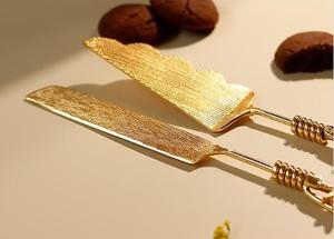 Meilleures ventes Ensemble de 2 serveurs de gâteaux en métal doré de qualité supérieure pour hôtel de mariage et fête d'anniversaire à bas prix - Product Image 5