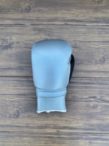 Logo personnalisé de haute qualité Dernier modèle professionnel Fly Sparring Set de boxe Super Confortable Pro Leather Fly Kickboxing Set - Product Image 3