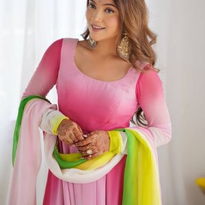 Anarkali Style Hit Design Party Wear 4สี Gorgette พร้อมงานปัก,การเขียนโค้ดทำงานร่วมกับ Dupatta โดย Royal Export - Product Image 1