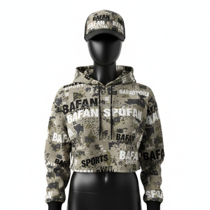 Sweat à capuche court pour femme de qualité supérieure, 300 GSM, polaire doux, imprimé camouflage intégral, logo personnalisé, impression numérique, style streetwear - Product Image 1