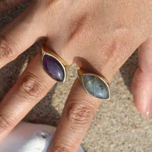 Bague ouverte ajustable en pierres précieuses pour femmes, bague en laiton faite à la main avec pierres naturelles, bijoux de mode en gros - Product Image 1