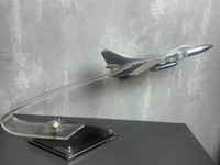 Modèle de chasseur vintage en aluminium Art Déco, artisanat métallique fait main, décoration de bureau et de maison, objet de collection de haute qualité