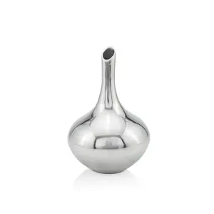 Florero de Metal Hecho a Mano de Lujo para Decoración Premium del Hogar, Florero Moderno con Patrón de Martillado ZAHID EXPORTS - Product Image 2