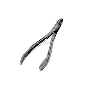 DAVICON ENTERPRISES Pinzas de uñas profesionales Venta al por mayor Pinzas de cutícula manuales de acero inoxidable - Product Image 3