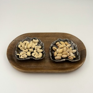 Nuevo Diseño de Tazón de Metal con Hojas en Níquel Negro para Frutos Secos, Decoración de Diseño Nuevo, Tazones Modernos de Lujo Antiguos en Venta - Product Image 1