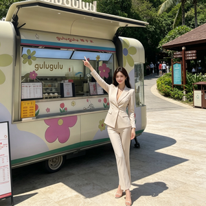 Camion de cuisine mobile électrique personnalisable avec équipement commercial pour les smoothies - Product Image 1