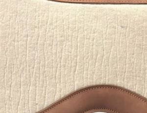 El diseño ergonómico y contorneado de la columna vertebral permite un ajuste más preciso a lo largo de la espalda del caballo, reduciendo la presión en el puente y mejorando la comodidad. - Product Image 3