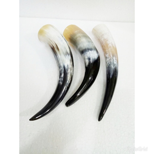 Cuerno para beber ecológico de cuero pulido hecho a mano, estilo de amor, regalo novedoso, accesorio decorativo de Crescent Crafts - Product Image 4