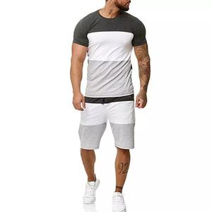 Conjunto de pantalones cortos de jogging de algodón con cuello redondo para hombre, ropa deportiva de verano con logotipo personalizado, impresión térmica transpirable de secado rápido - Product Image 1