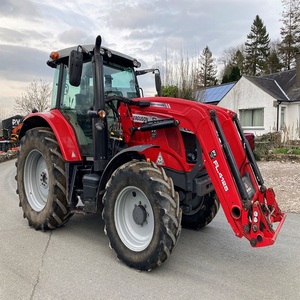 Trattore Agricolo Usato Mas-sey Ferguson 6714S 70CV 4WD Rosso con Caricatore Frontale - Il Più Venduto - Product Image 4