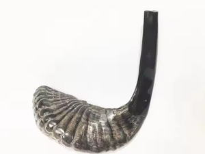 Cuerno de Búfalo Grande Hecho a Mano con Ágata, Sonido Profundo Natural, Moderno, Ecológico, Pulido, Decoración para el Hogar, Obra de Arte Coleccionable, Saniya - Product Image 2