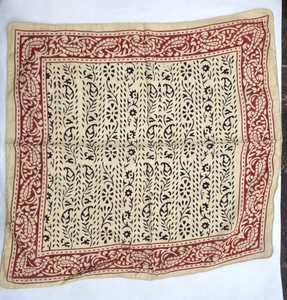 Bandana en coton biologique imprimé à la main avec motif paisley - Product Image 2