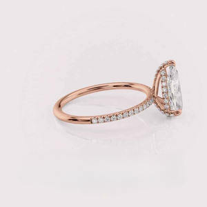 แหวนเพชรทรงลูกแพร์ Avina Jewels AR61 เพชรเลี้ยงในห้องปฏิบัติการ รับรองโดย IGI ตัวเรือนชุบโรเดียม ทองคำ 14KT สีเหลือง/ขาว/โรสโกลด์ สำหรับผู้หญิง - Product Image 4