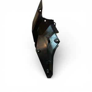 Panel Lateral Interior Izquierdo Original Usado para KTM Duke 125 con Plástico ABS y Material de Fibra de Carbono - Product Image 2