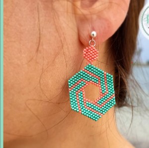 Modèle de boucles d'oreilles tendance en point de brique, motif de perlage pour boucles d'oreilles en perles de rocaille - Product Image 2