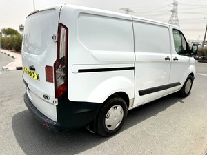 Ford Transit IT Van del 2020 usato, specifiche GCC, 135.000 km, 199 CV, 2 porte, 4 cilindri, guida a sinistra, tipo di carburante diesel, cambio manuale - Product Image 6