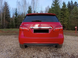 NEAT 2017, Binz Clase B 250 e II (W246) Restyling, Bajo kilometraje, Transmisión automática, Techo solar panorámico, Luces LED, Luces diurnas LED - Product Image 2