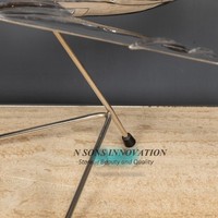Modèle d'avion vintage en aluminium, sculpture artisanale Art Déco, décoration aéronautique moderne du milieu du siècle, décoration de table de haute qualité