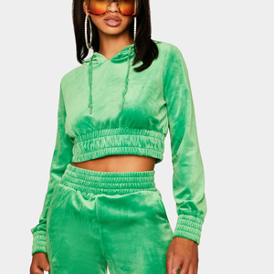 Nouveau Survêtement de Sport Élégant Logo Personnalisé Crop Tops Hoodies et Jogging Survêtement 2 Pièces Ensemble Survêtements Femmes - Product Image 3