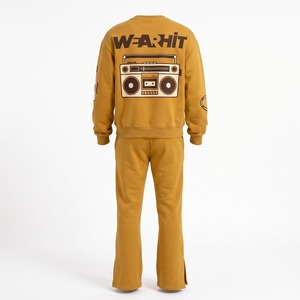 Ensemble de survêtement personnalisé avec logo, impression DTF, sweat-shirt à col rond orné de strass, pantalon de survêtement évasé, 420 GSM, couleur moutarde miel, logo personnalisé - Product Image 2