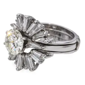 Anillo de Compromiso Vintage con Diamante Cultivado en Laboratorio de Platino, Corte Brillante Redondo y Certificación IGI, 3.51tcw, Chapado en Oro - Product Image 4