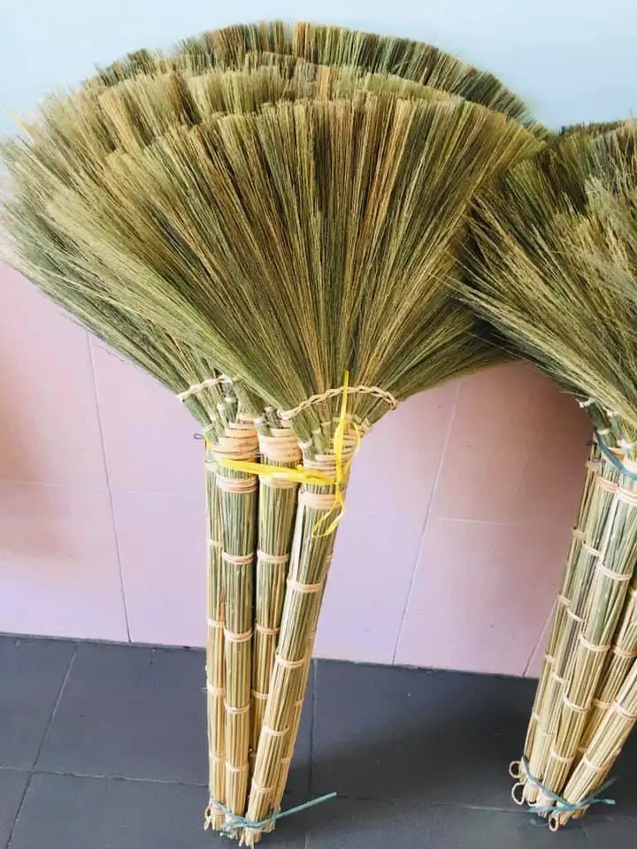Vietnamese soft grass broom for cleaning home, decorative from Vietnam supplier 2023
