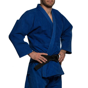 Uniforme de karaté 100% coton fabriqué au Pakistan Design uni avec logo avant - Product Image 1